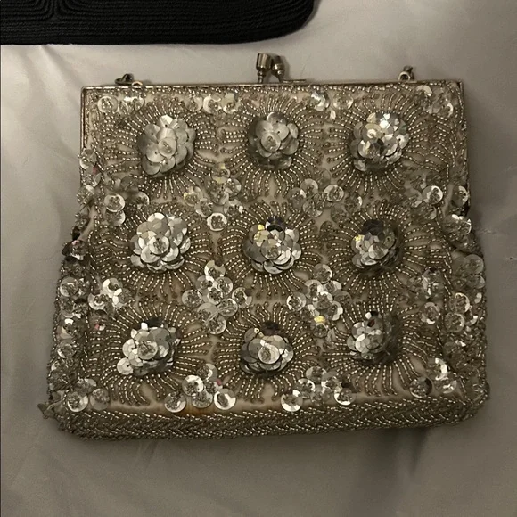 Bundle of Vintage Black & silver Beaded Evening Clutch - Elegant Women's Bag. - Picture 6 of 14